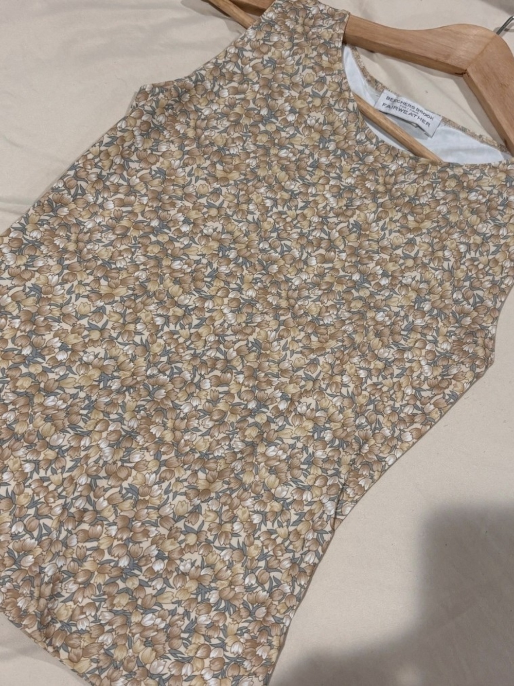 Women’s Floral Sleeveless Tank Top in Beige by French & English